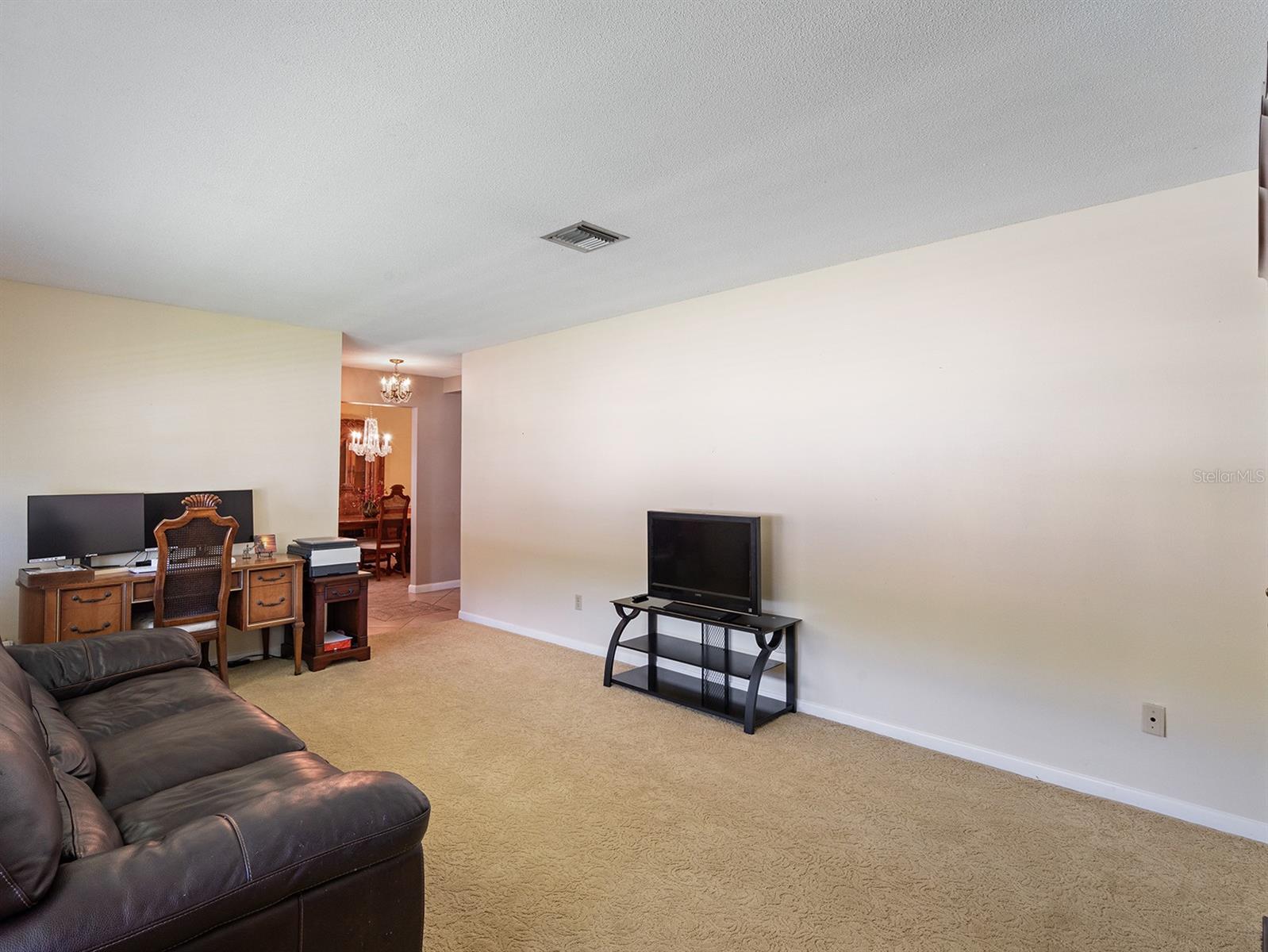 Image 8 of 32 For 2152 Conifer Avenue