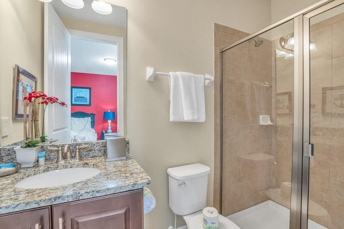 Image 24 of 42 For 450 Novi Path