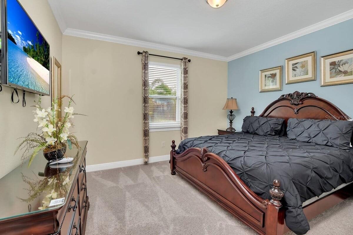 Image 35 of 42 For 450 Novi Path