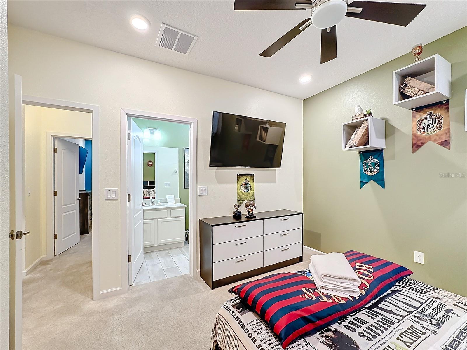 Image 37 of 72 For 2477 Shanti Drive