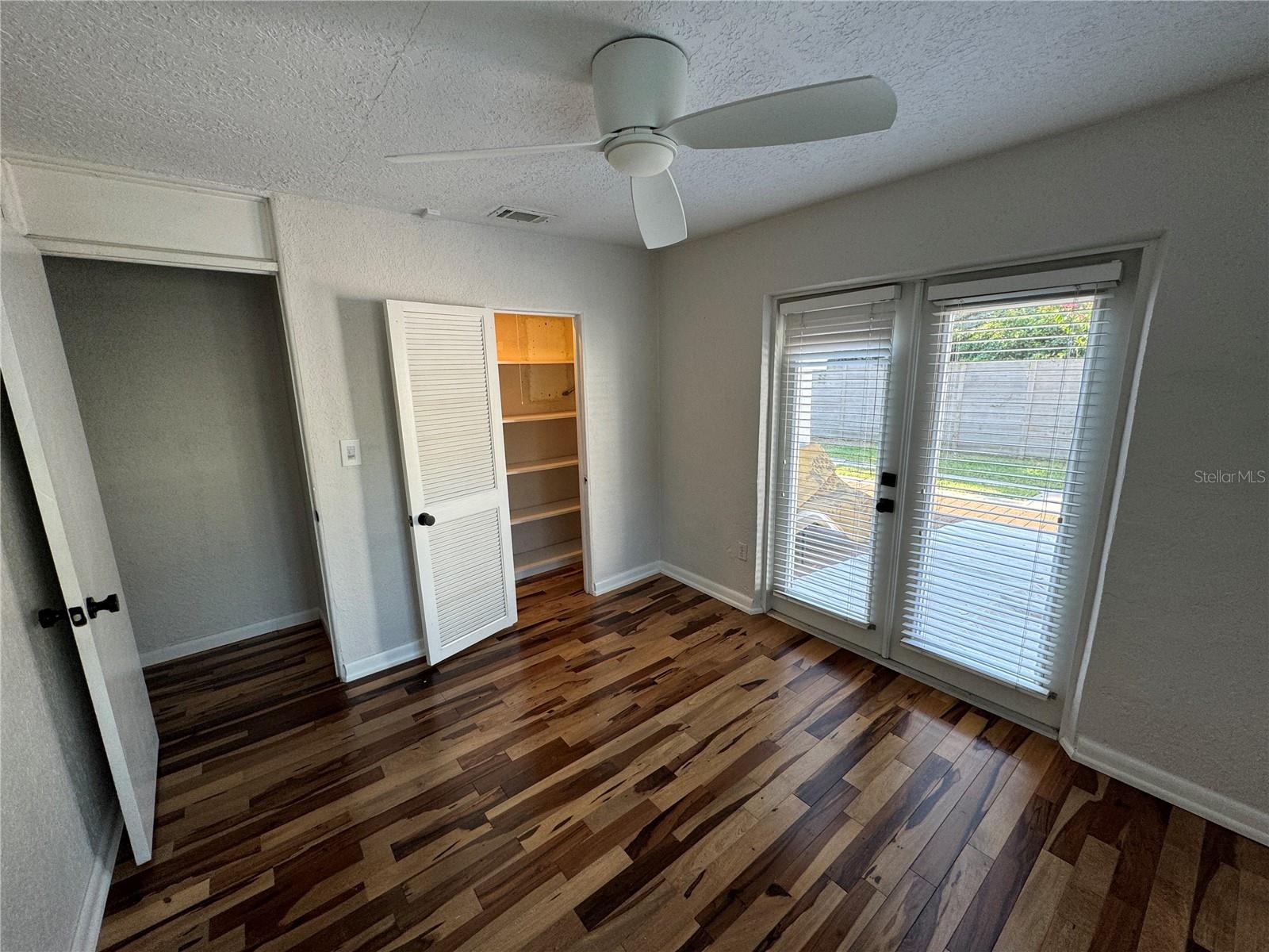 Image 10 of 32 For 112 Thornton Avenue