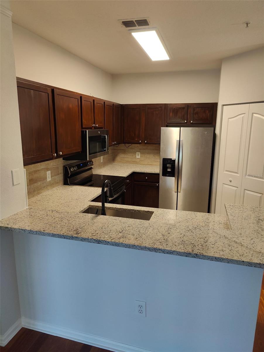 Image 7 of 20 For 4207 Dale Mabry Highway 11210