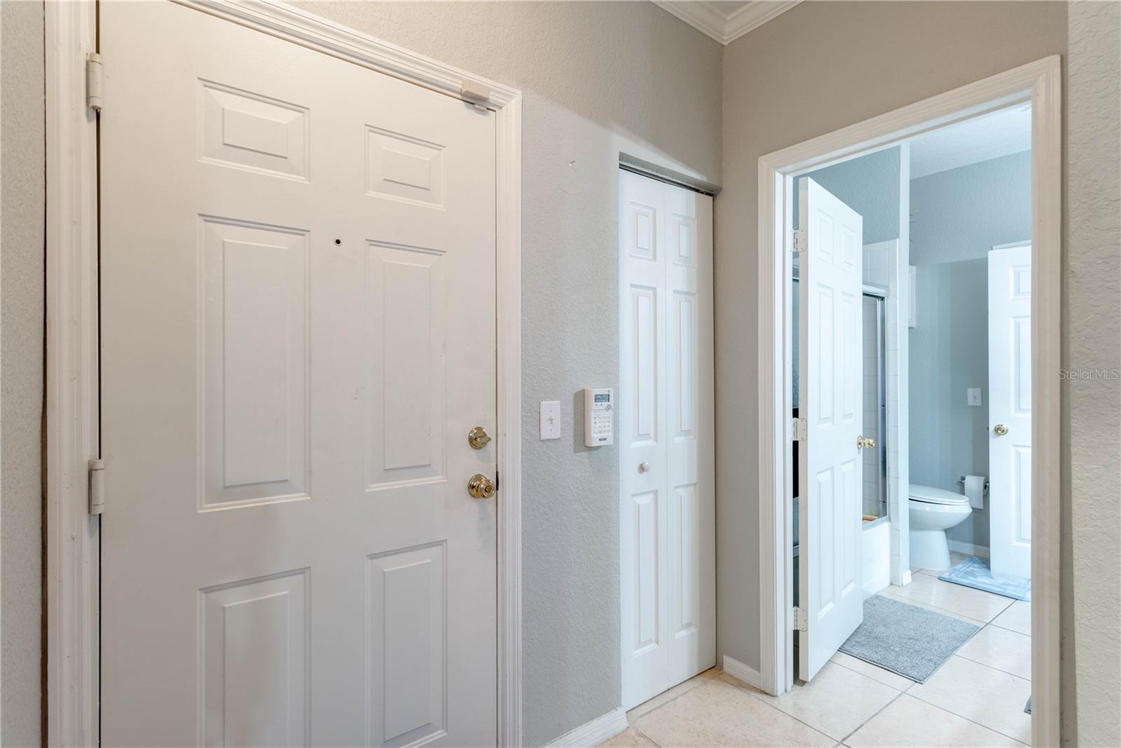 Image 21 of 41 For 3611 Conroy Road 834