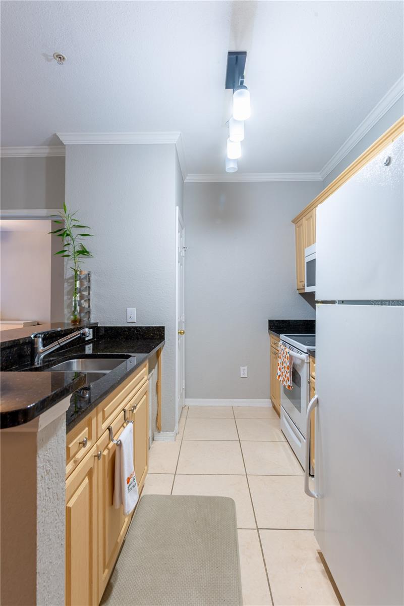 Image 8 of 41 For 3611 Conroy Road 834