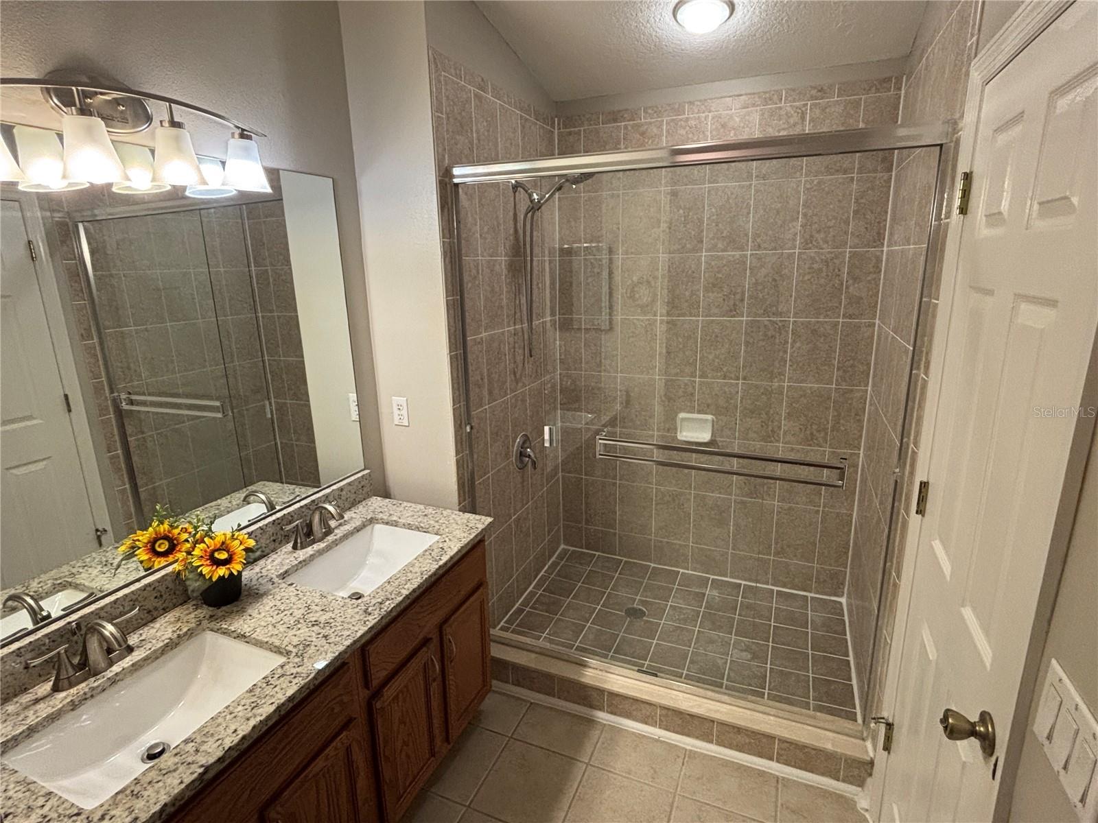 Image 18 of 37 For 12716 Langstaff Drive