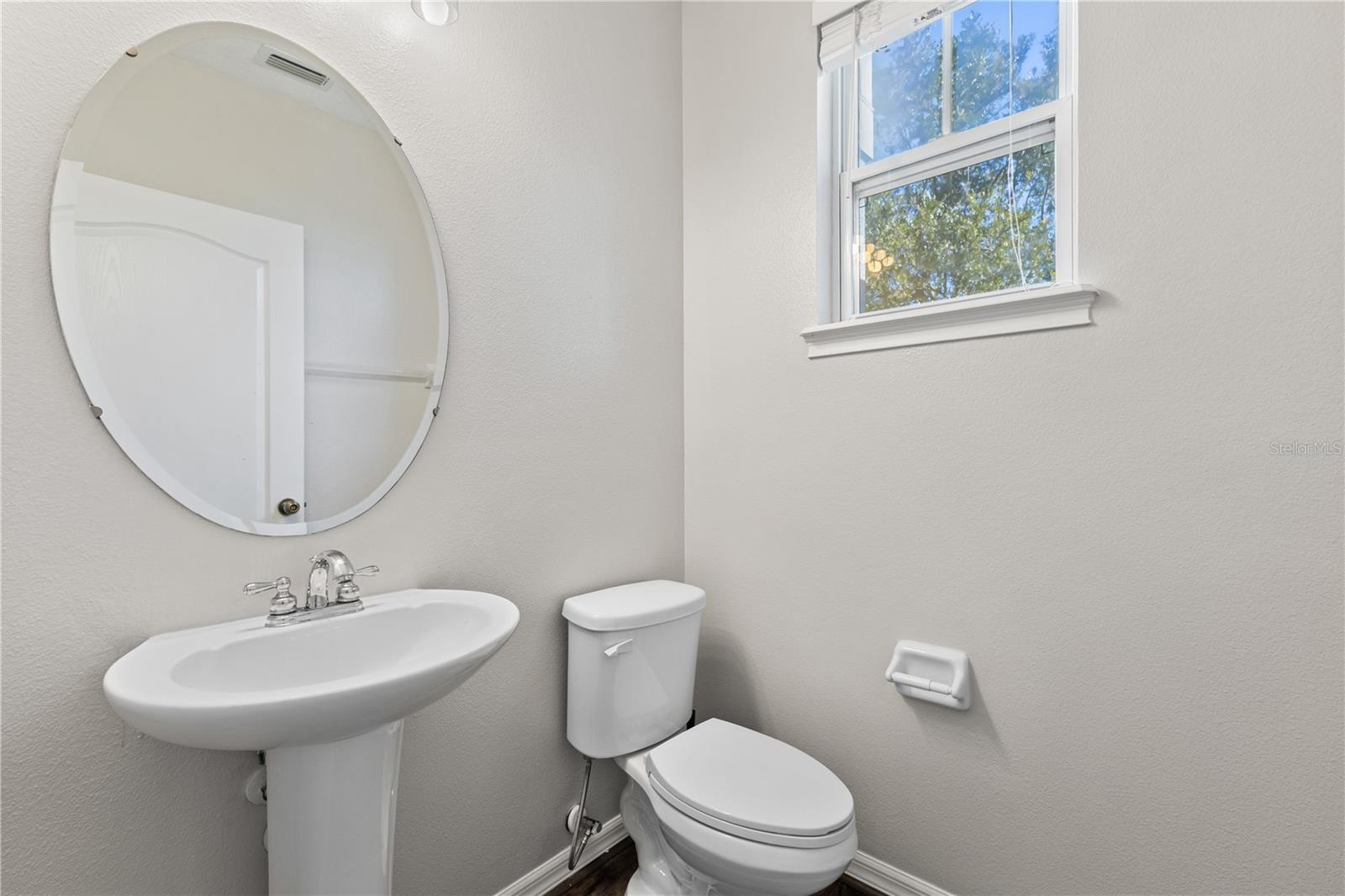 Image 10 of 47 For 12989 Borland Street
