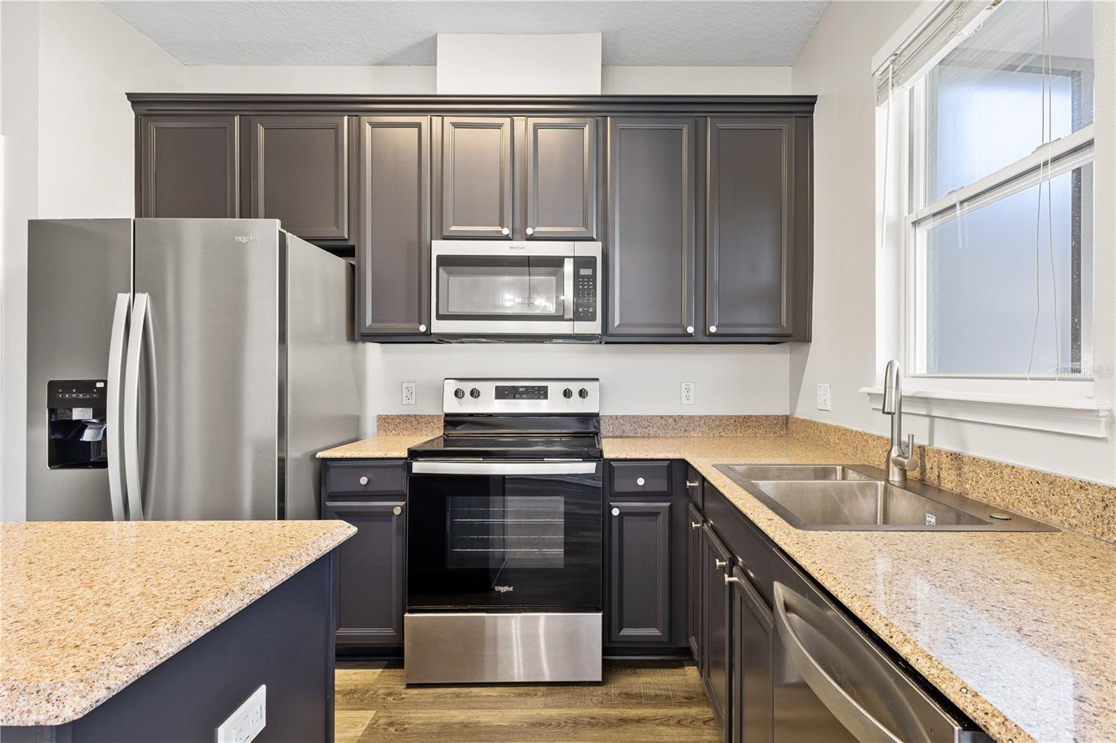 Image 18 of 47 For 12989 Borland Street