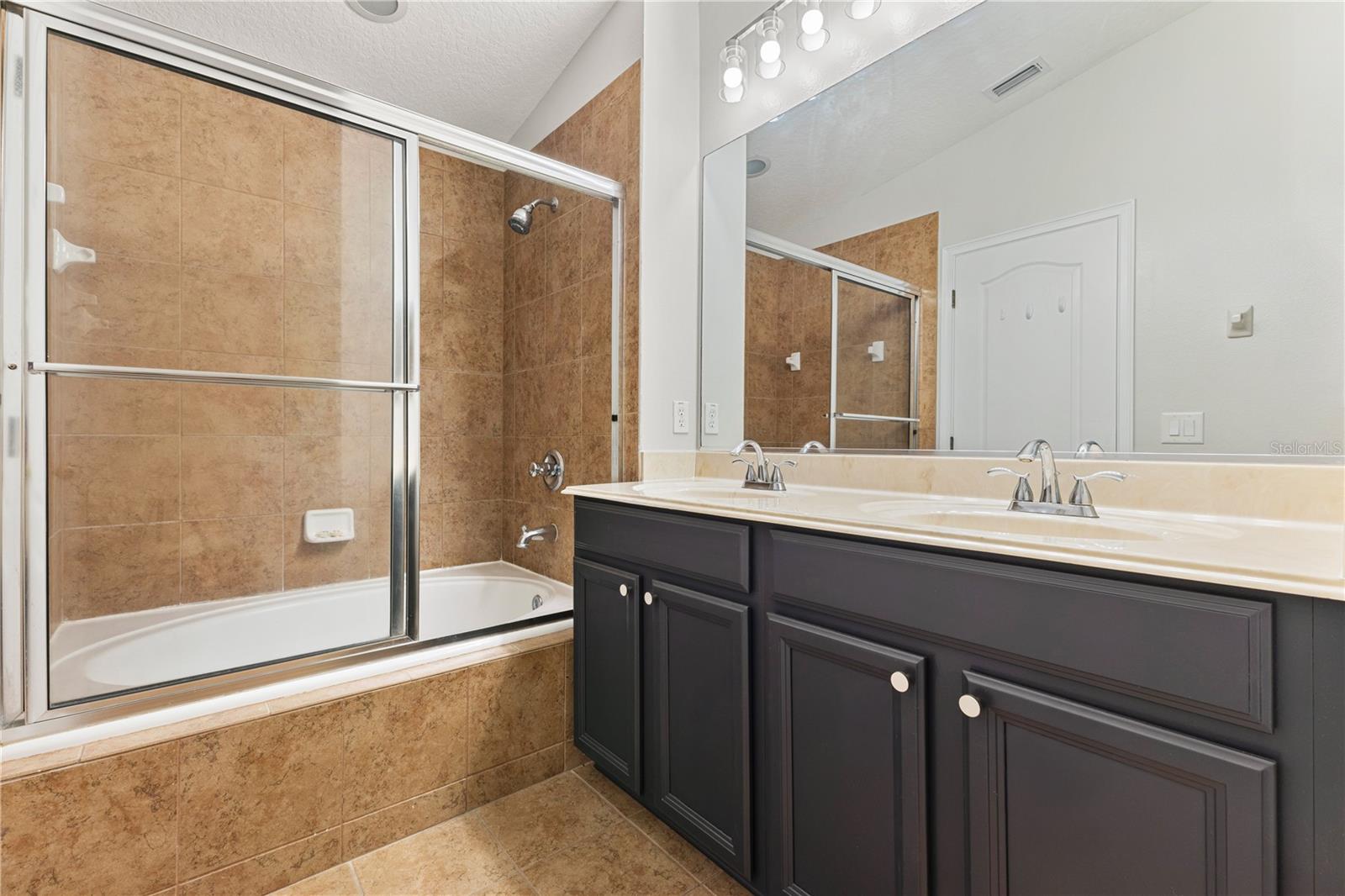 Image 27 of 47 For 12989 Borland Street