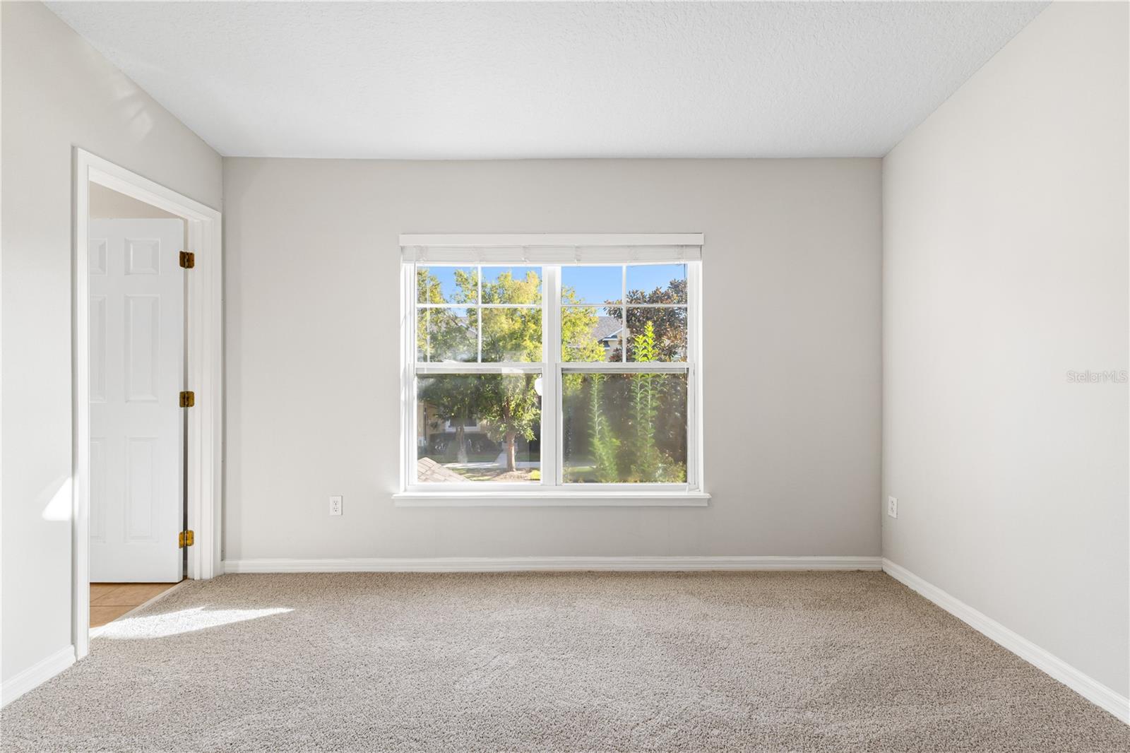 Image 28 of 47 For 12989 Borland Street