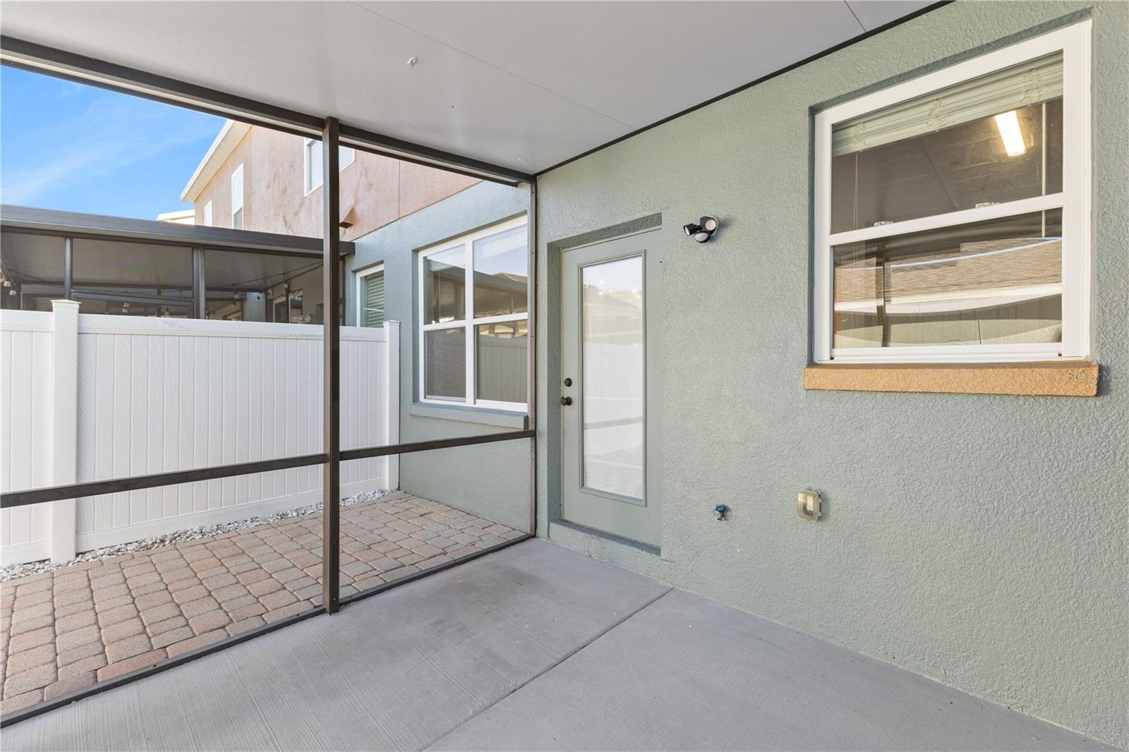 Image 33 of 47 For 12989 Borland Street