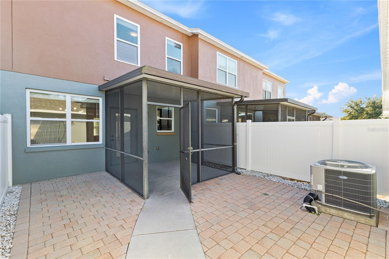 Image 34 of 47 For 12989 Borland Street