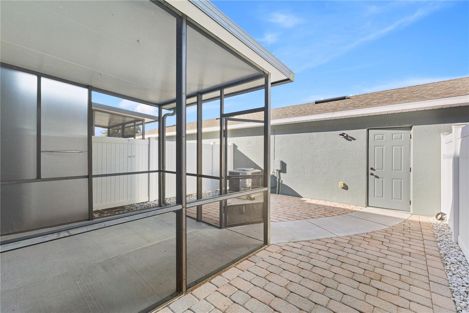 Image 35 of 47 For 12989 Borland Street