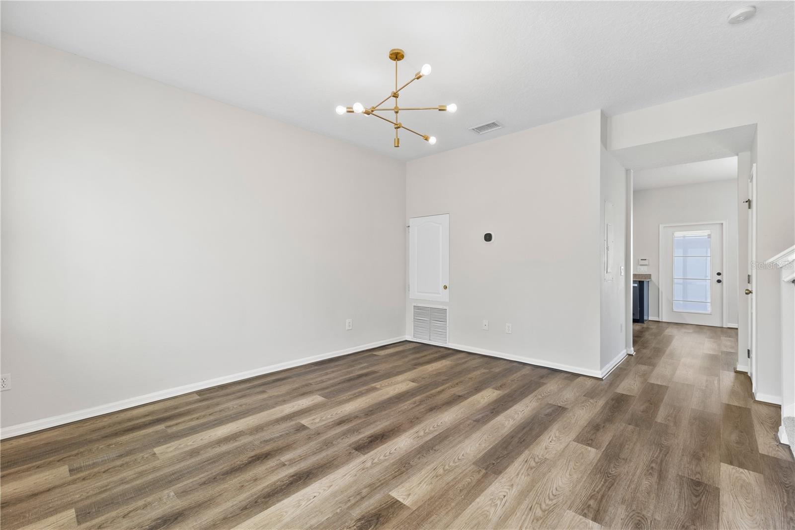Image 7 of 47 For 12989 Borland Street