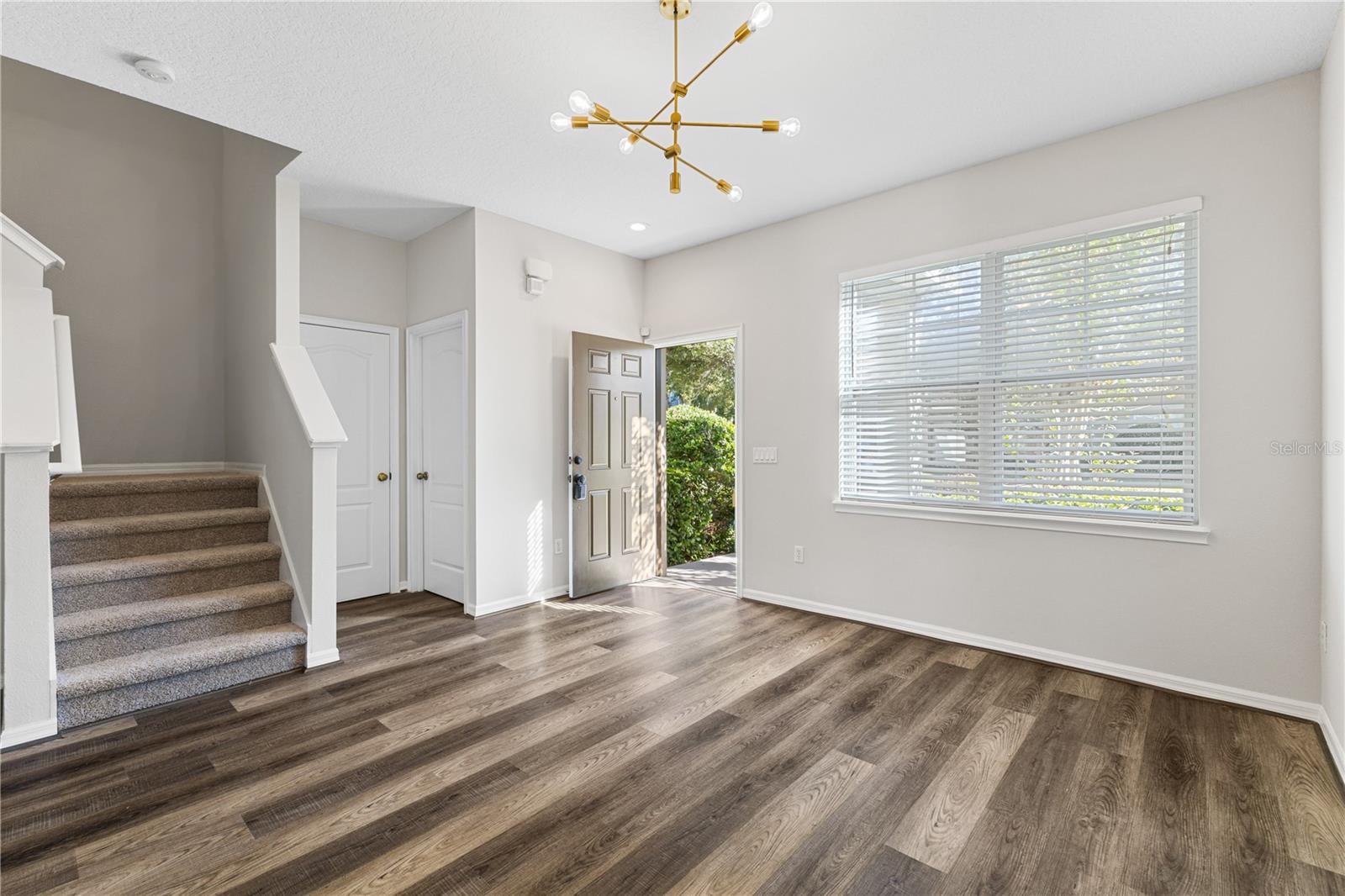Image 8 of 47 For 12989 Borland Street