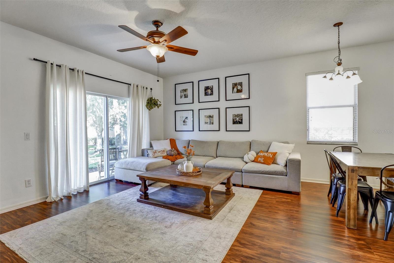 Image 11 of 38 For 2761 Retreat View Circle