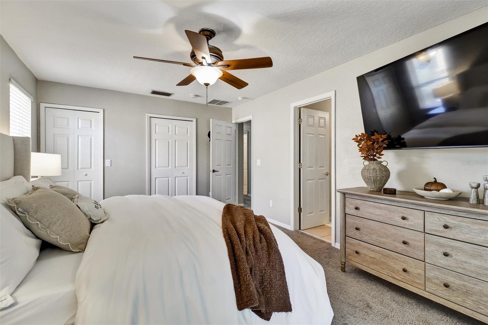 Image 18 of 38 For 2761 Retreat View Circle