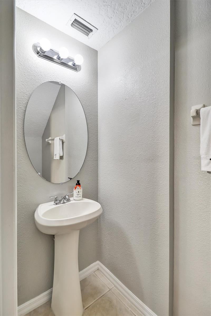 Image 24 of 38 For 2761 Retreat View Circle