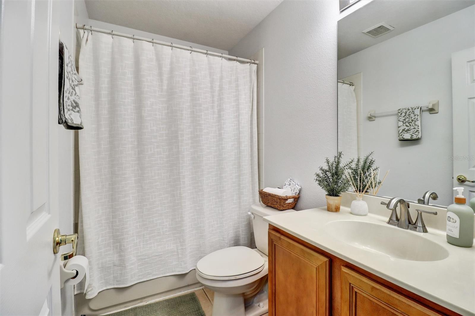 Image 28 of 38 For 2761 Retreat View Circle