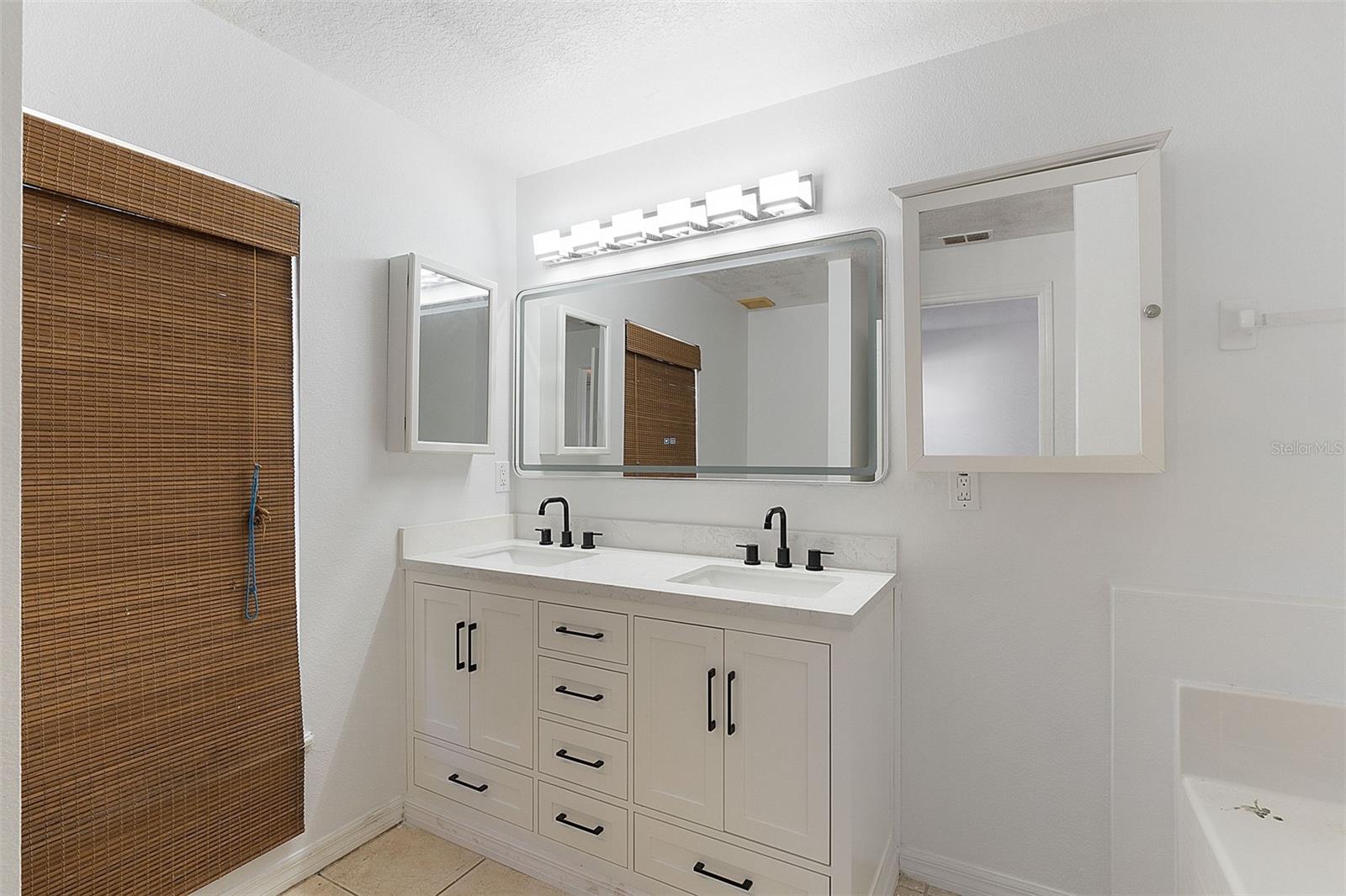 Image 14 of 29 For 230 Friesian Way