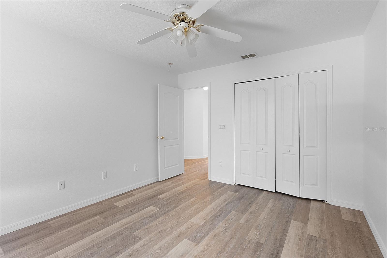 Image 21 of 29 For 230 Friesian Way