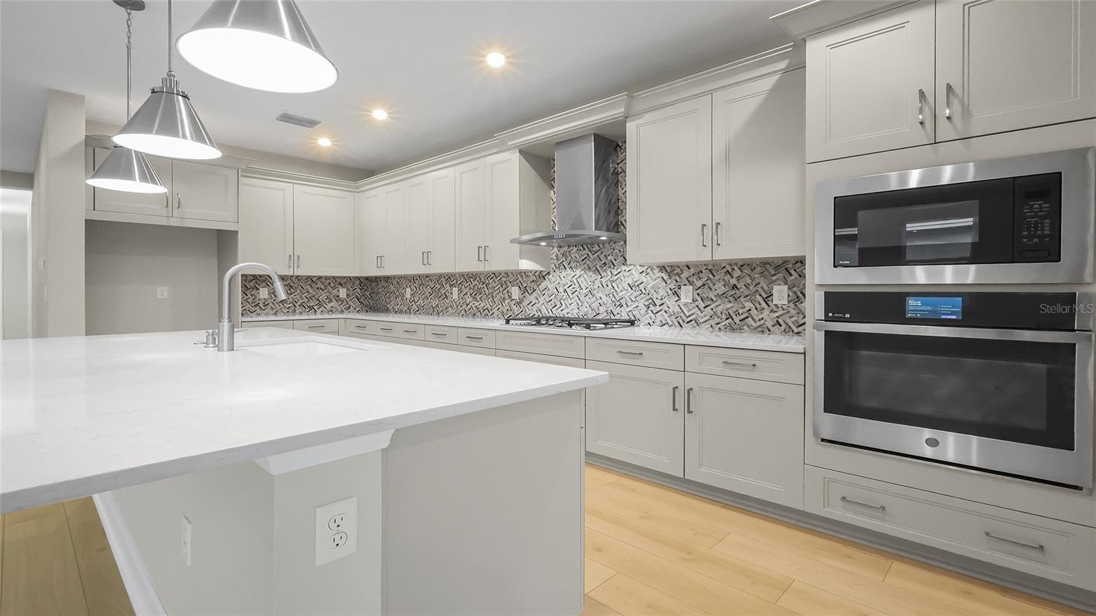 Image 6 of 45 For 1620 Bellagio Loop