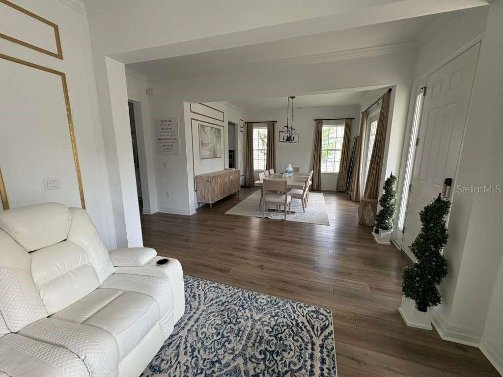 Image 9 of 31 For 7544 Estuary Lake Loop