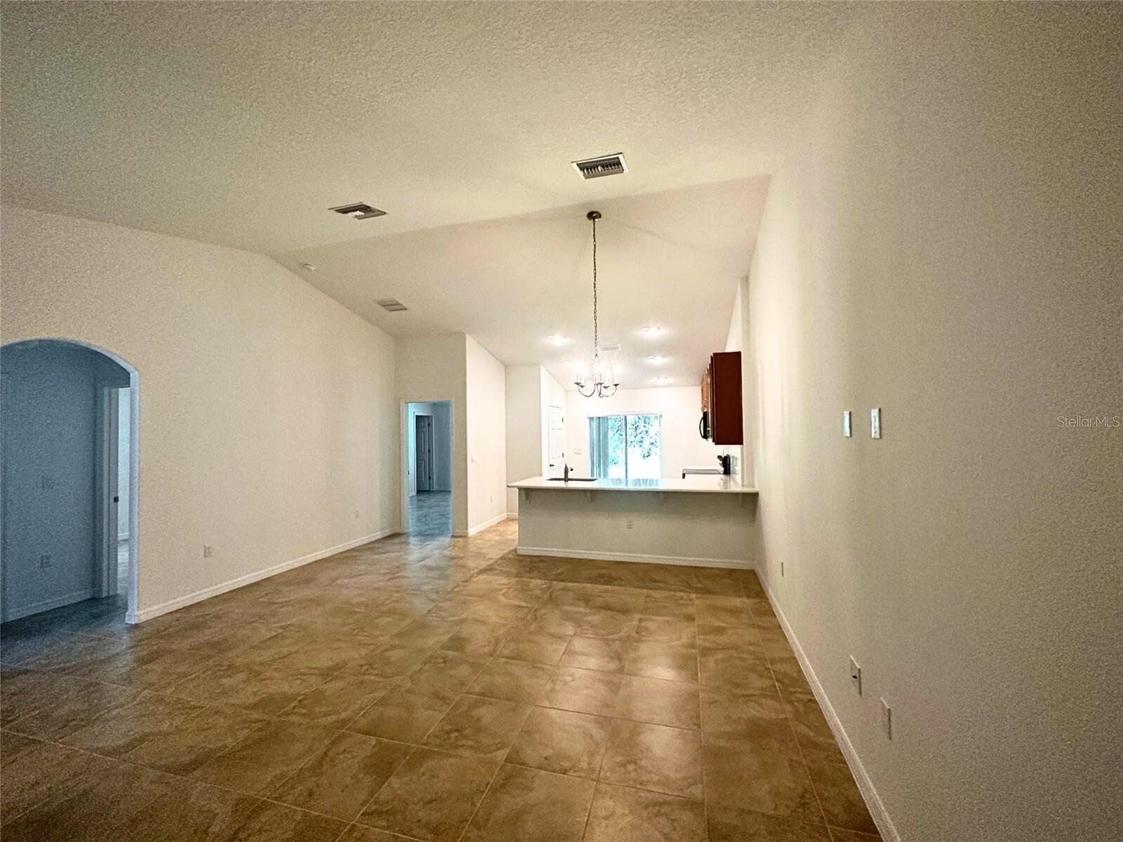 Image 3 of 9 For 33 Rose Drive A