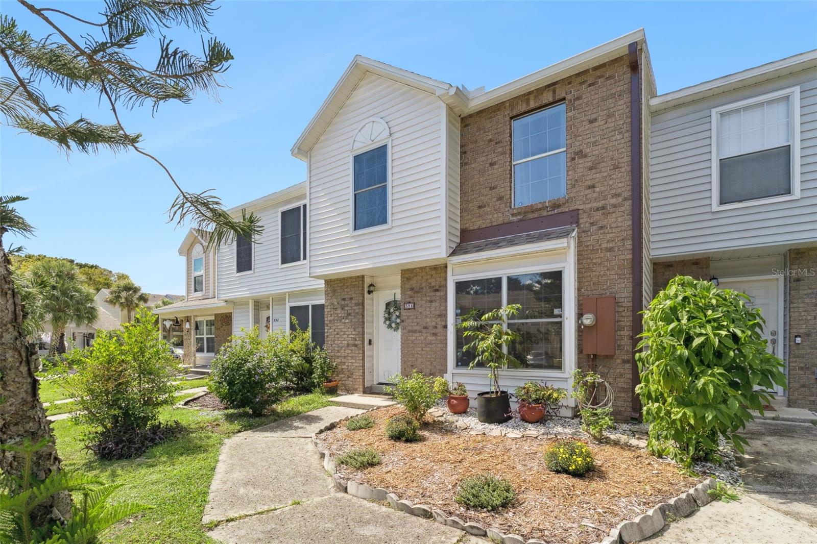 Image 2 of 36 For 594 Green Spring Circle