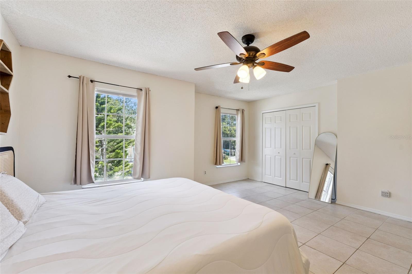 Image 23 of 36 For 594 Green Spring Circle