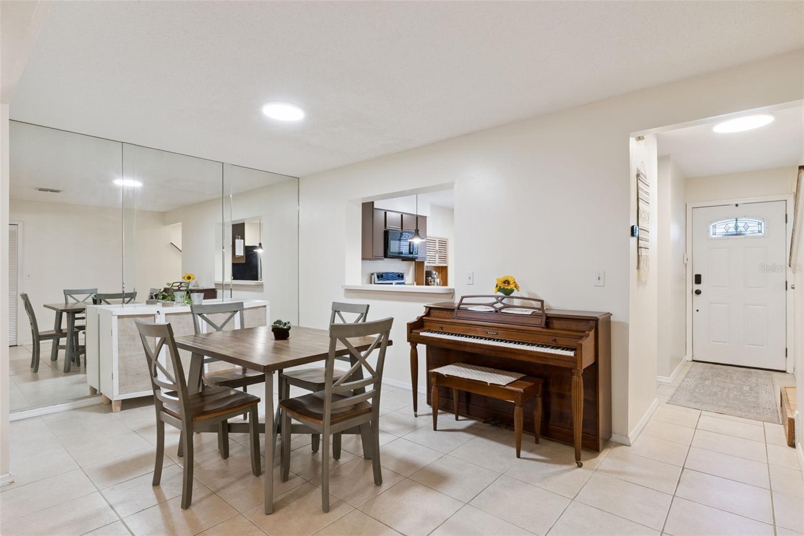 Image 6 of 36 For 594 Green Spring Circle