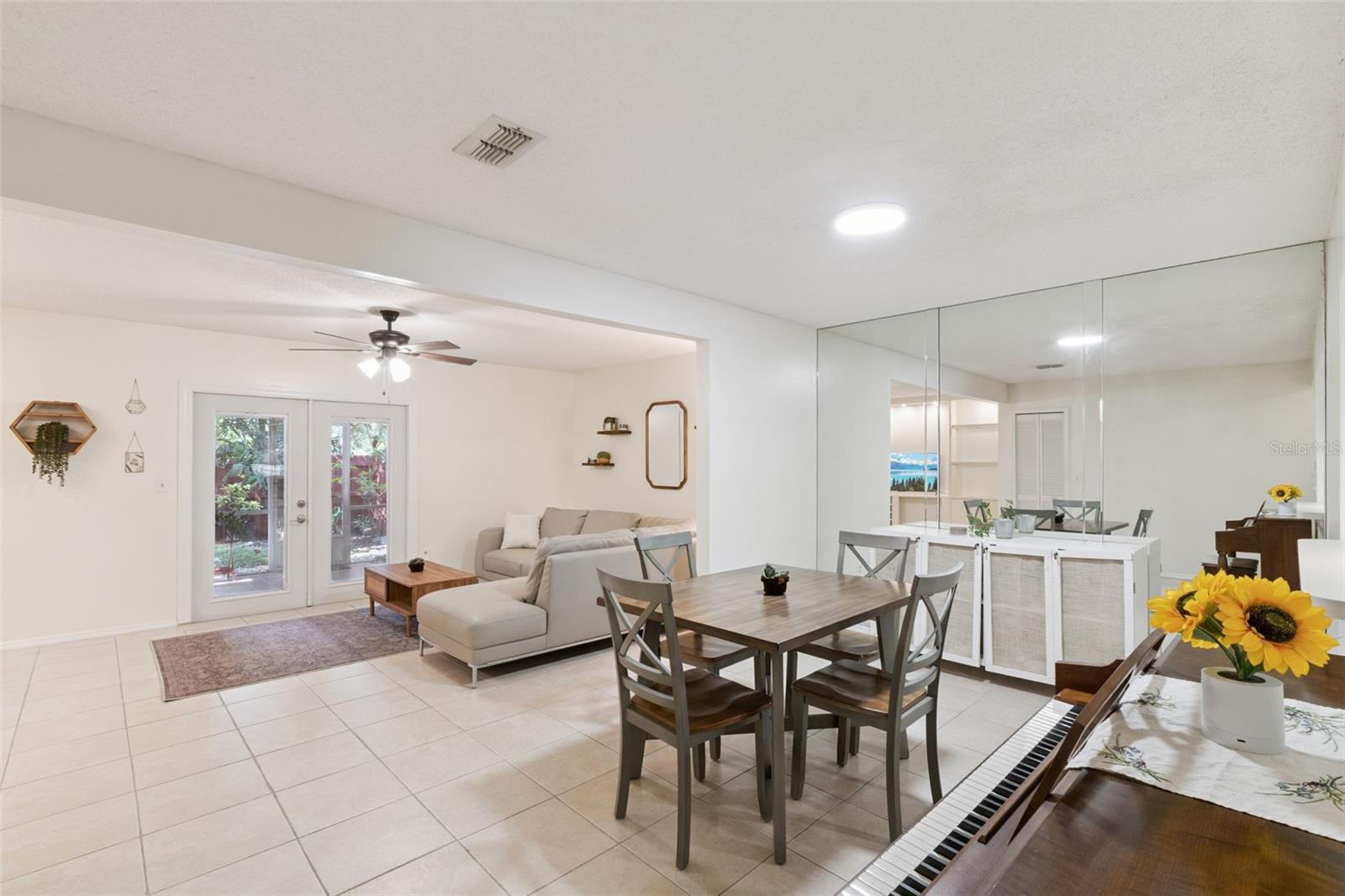 Image 8 of 36 For 594 Green Spring Circle