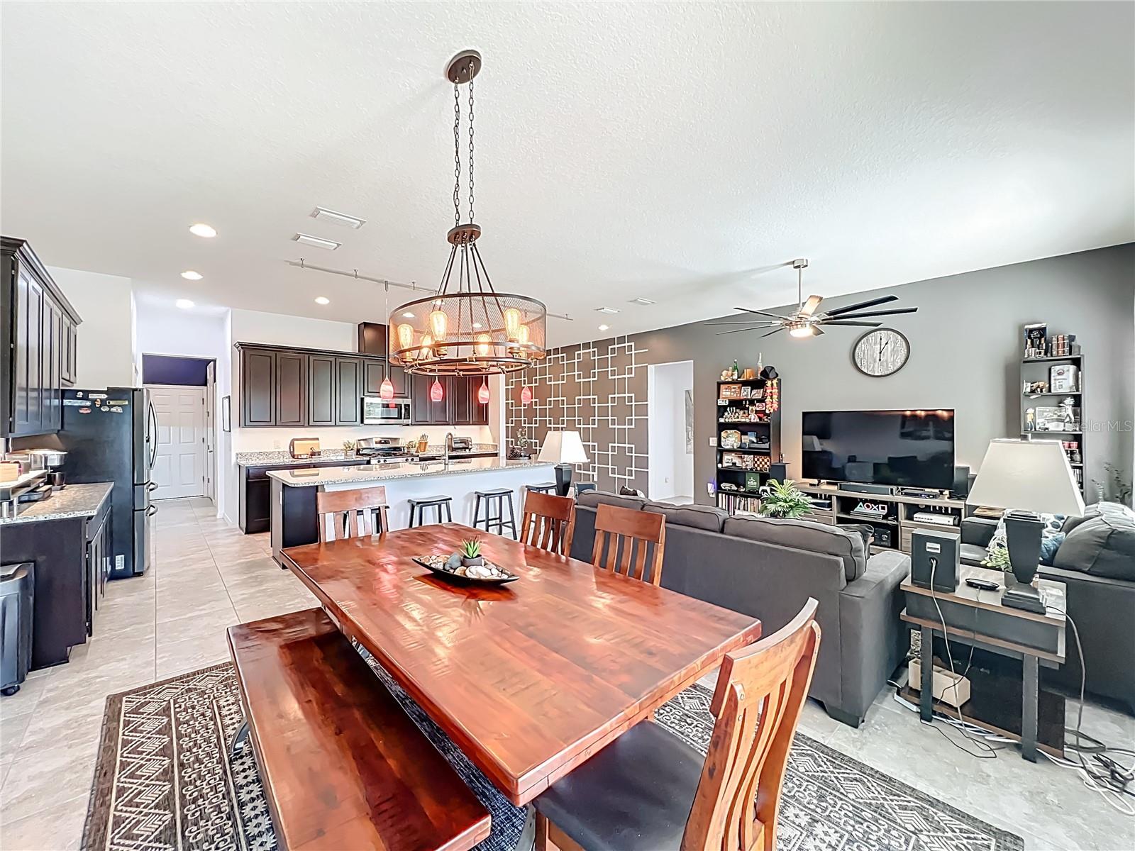 Image 21 of 64 For 966 Maypole Drive