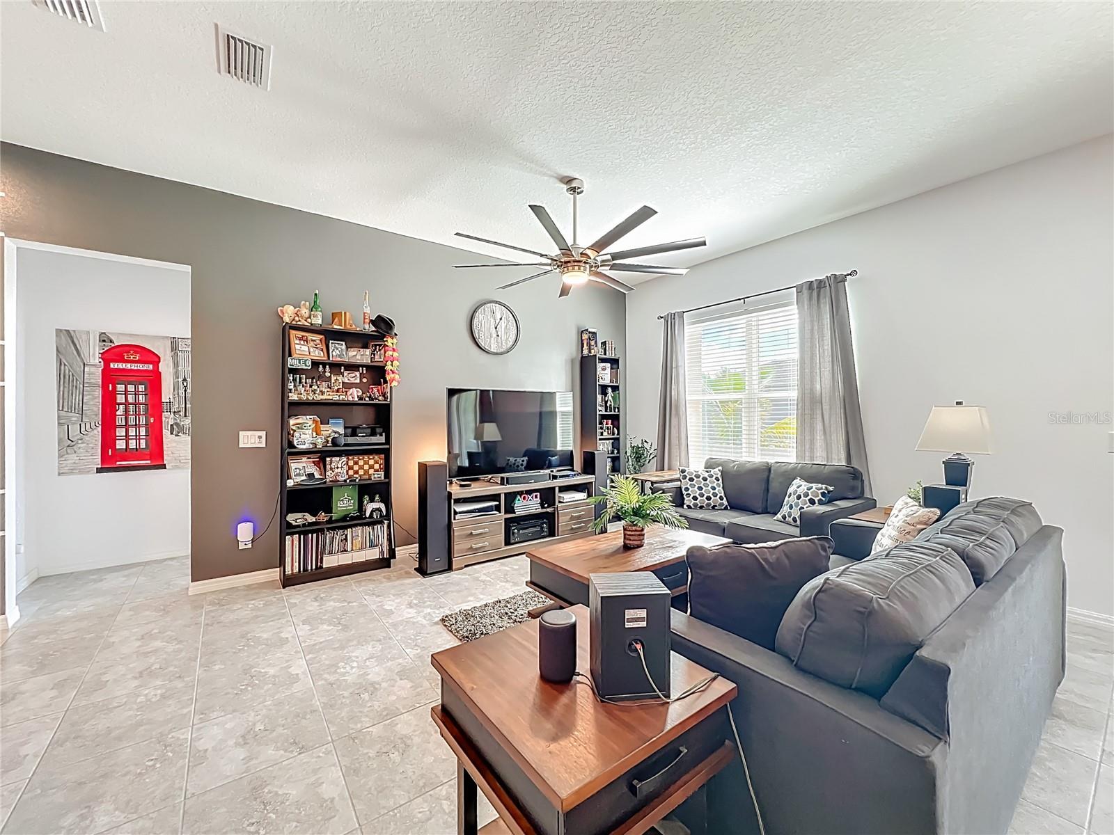 Image 23 of 64 For 966 Maypole Drive