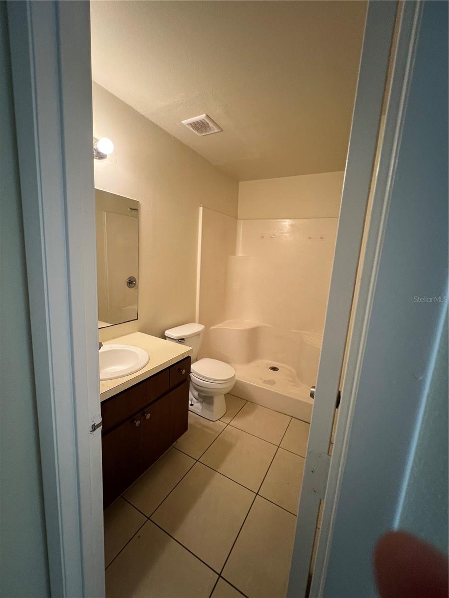 Image 10 of 18 For 202 Country Lane Ne 202