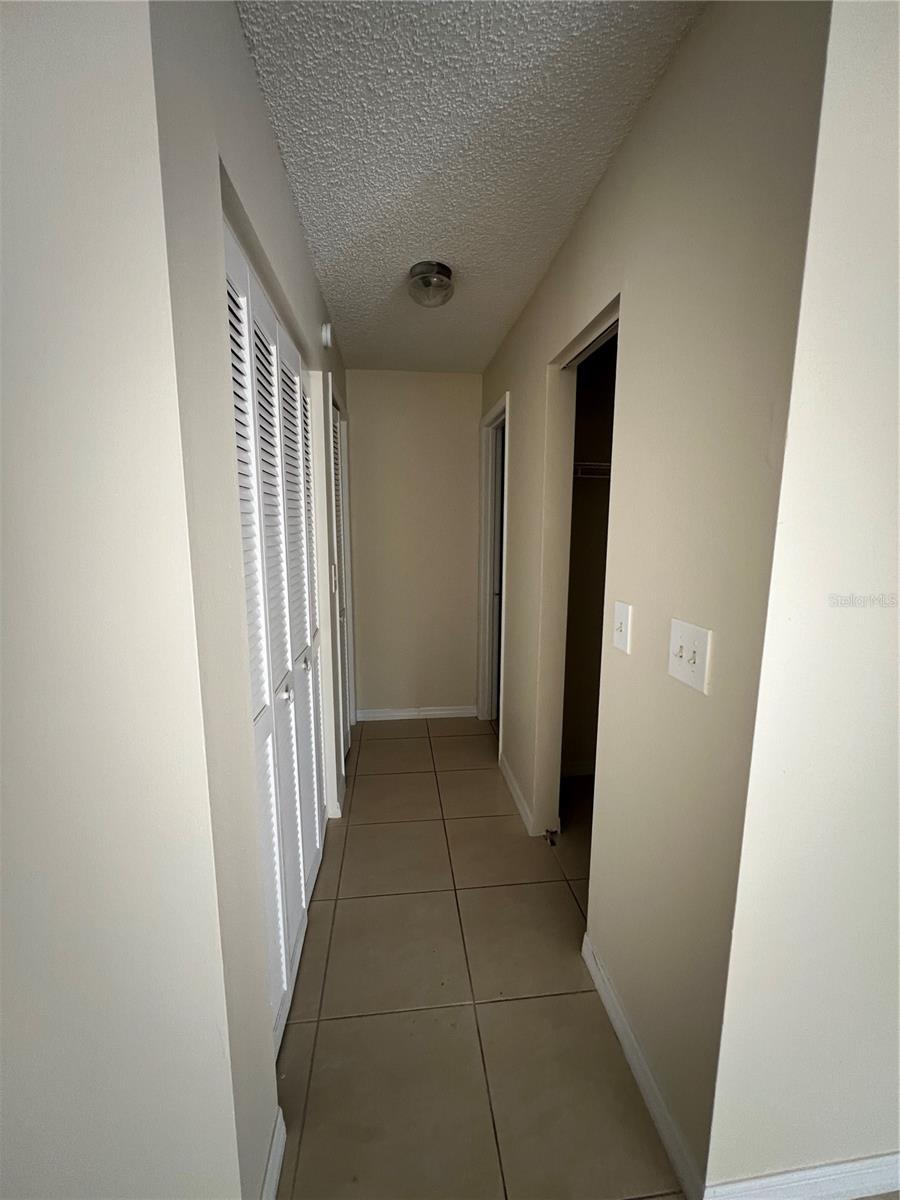 Image 11 of 18 For 202 Country Lane Ne 202