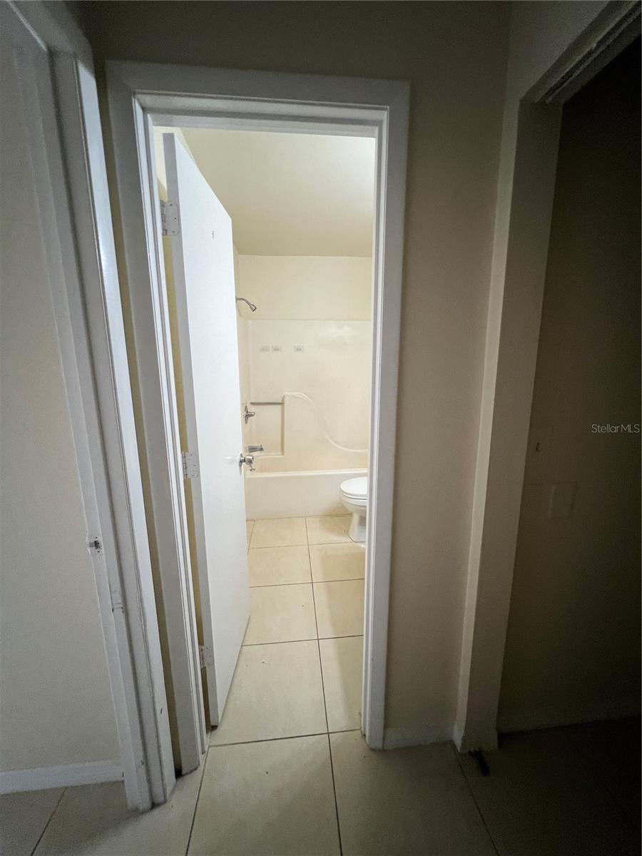 Image 13 of 18 For 202 Country Lane Ne 202