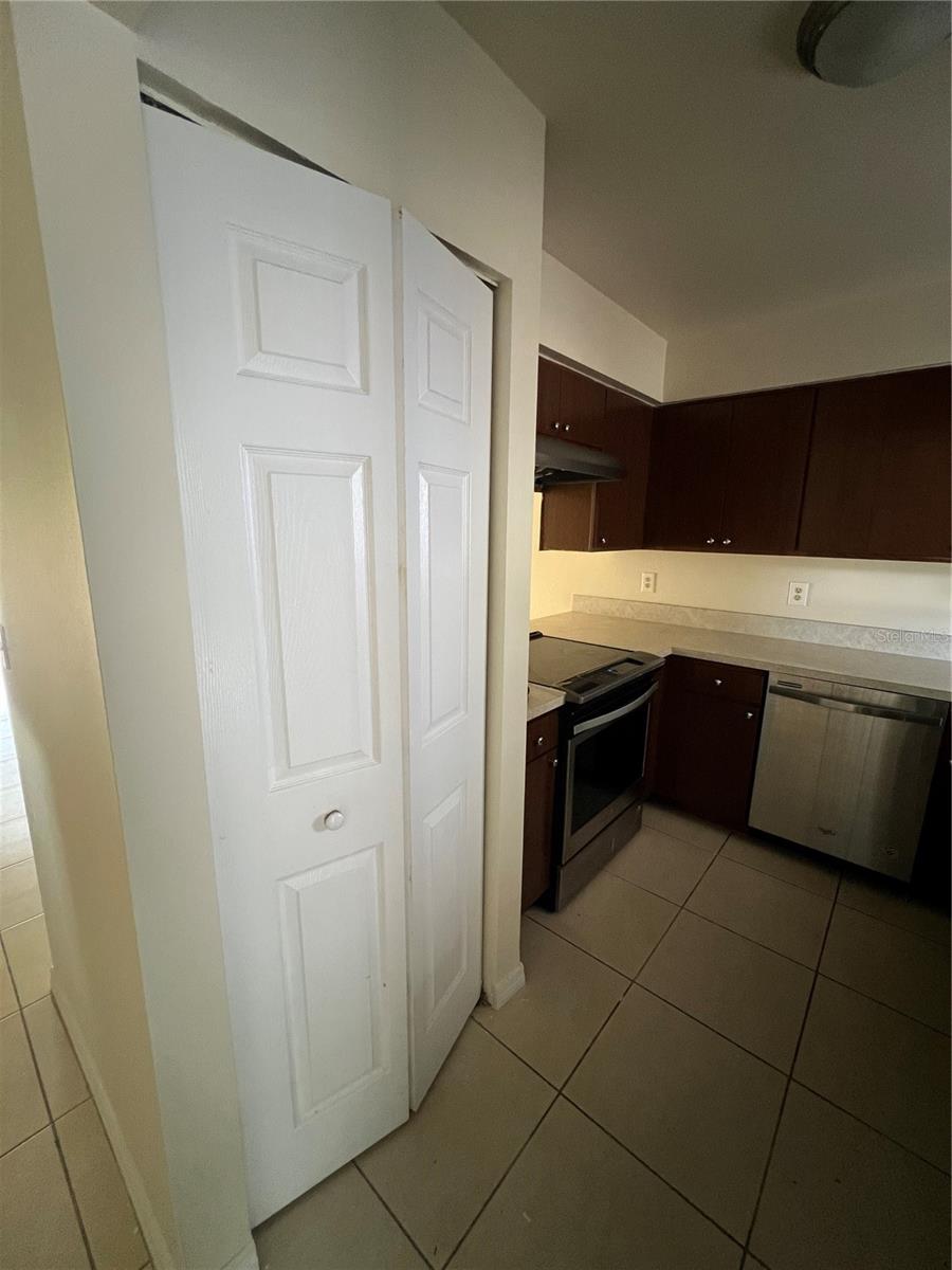 Image 16 of 18 For 202 Country Lane Ne 202