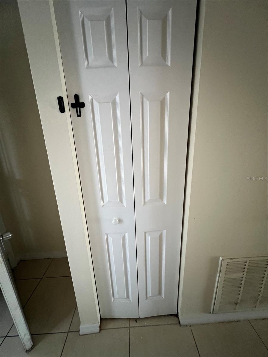 Image 17 of 18 For 202 Country Lane Ne 202