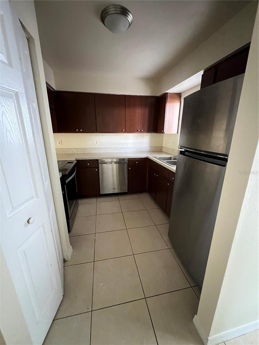 Image 18 of 18 For 202 Country Lane Ne 202