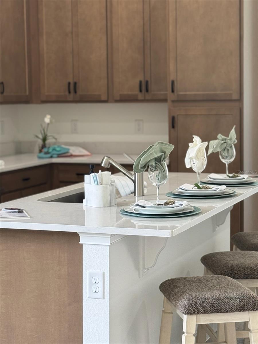 Image 3 of 11 For 927 Azalea Walk Circle