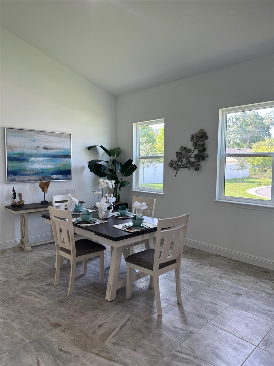 Image 7 of 11 For 927 Azalea Walk Circle