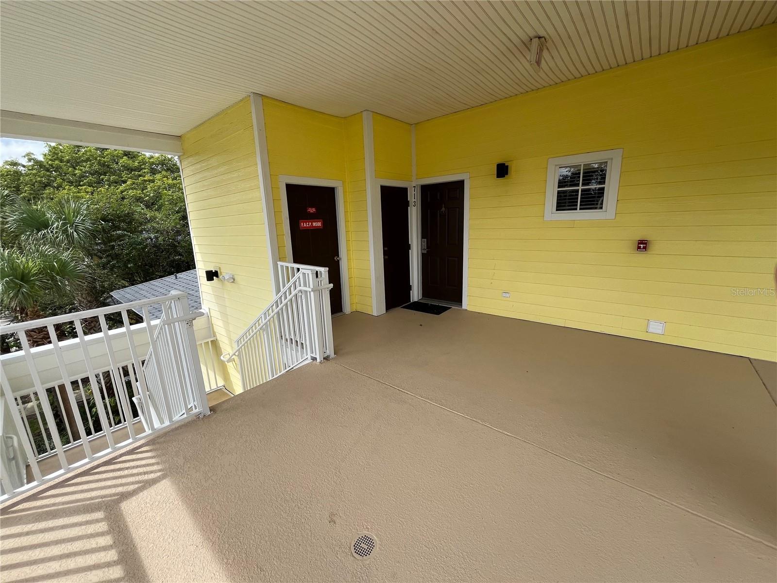 Image 4 of 43 For 713 Lucaya Loop 1301