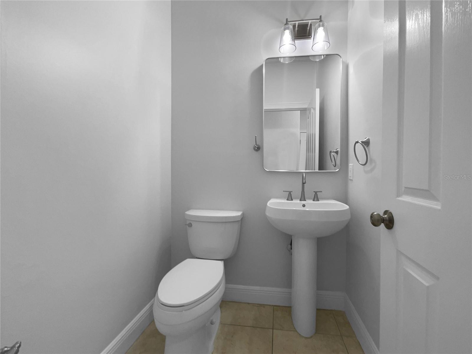 Image 26 of 43 For 10216 Woodborne Place