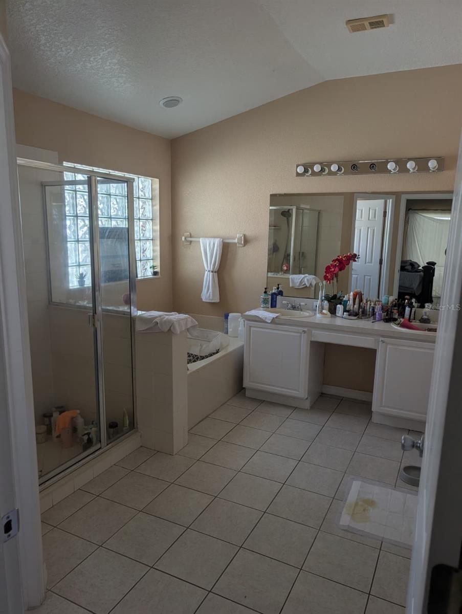 Image 15 of 73 For 12516 Greco Drive