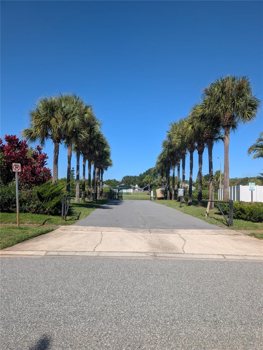 Image 37 of 73 For 12516 Greco Drive