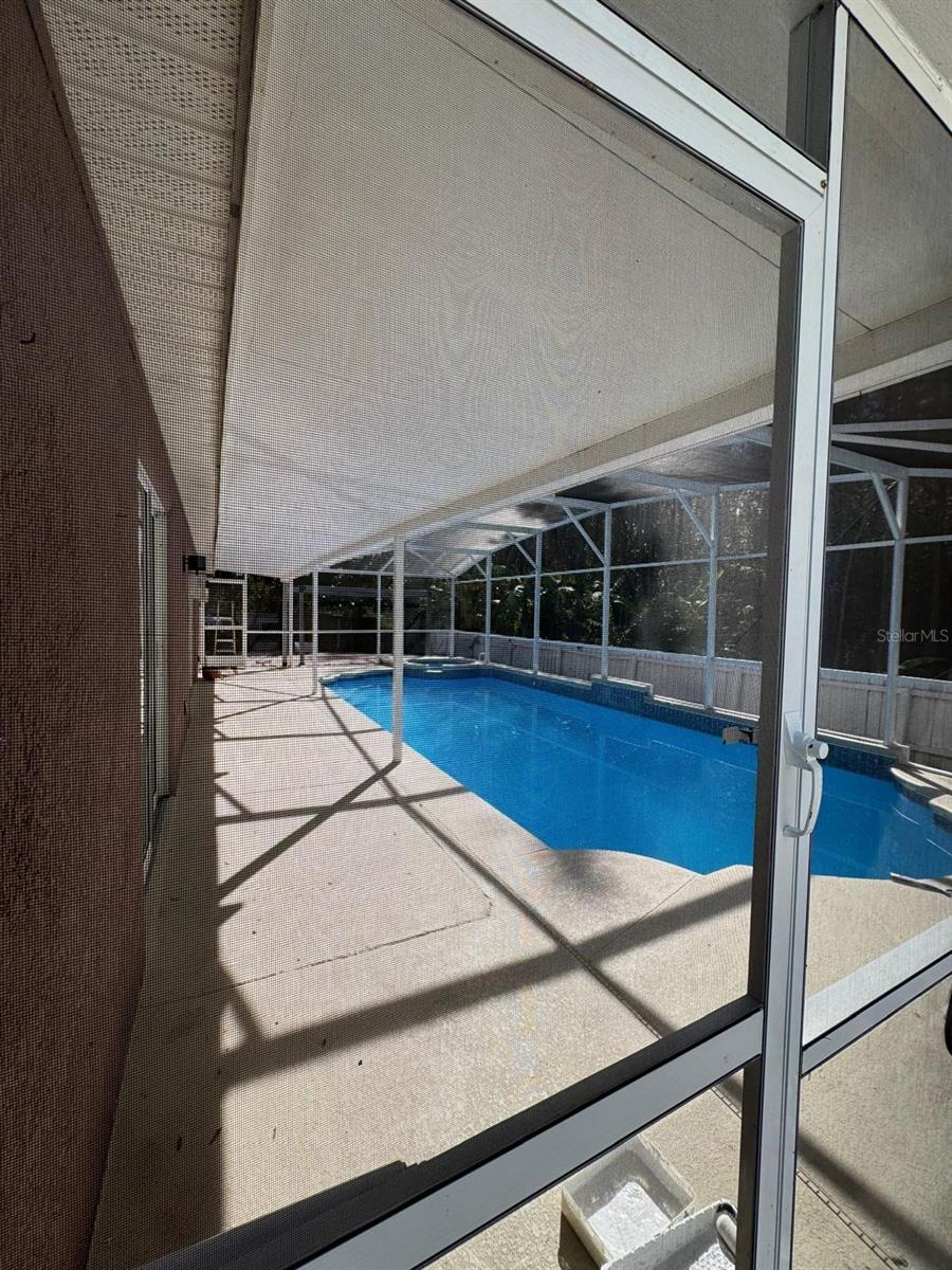 Image 42 of 73 For 12516 Greco Drive