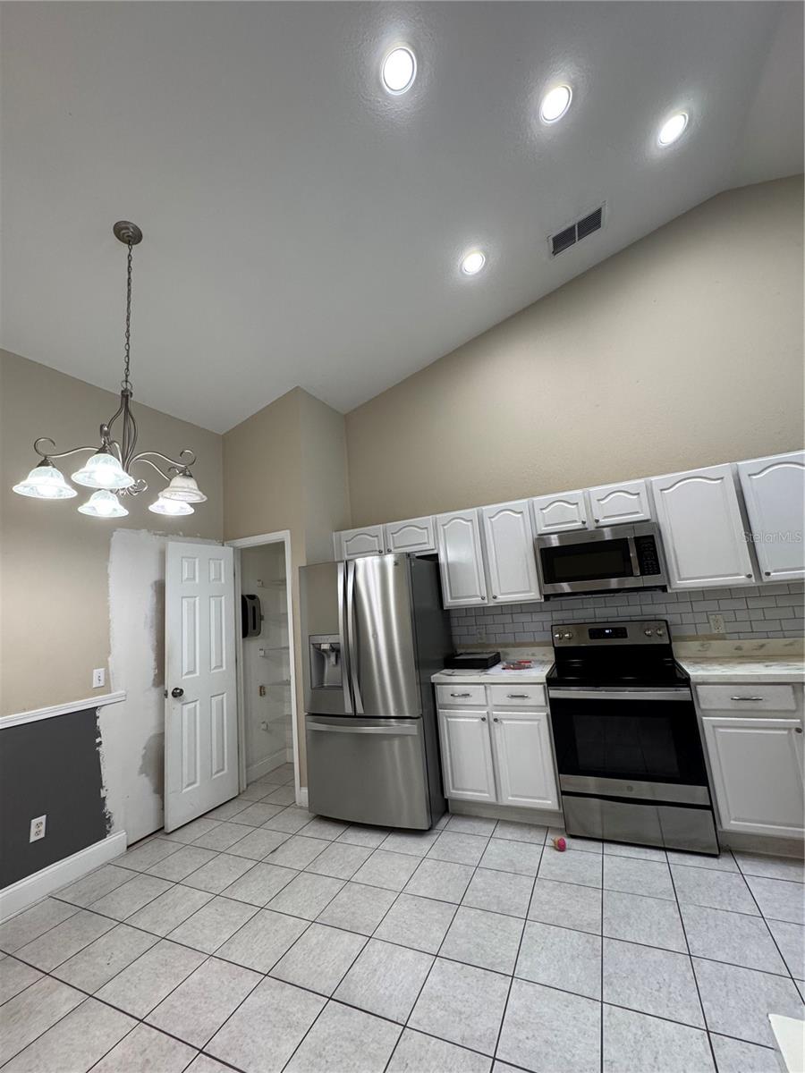 Image 58 of 73 For 12516 Greco Drive