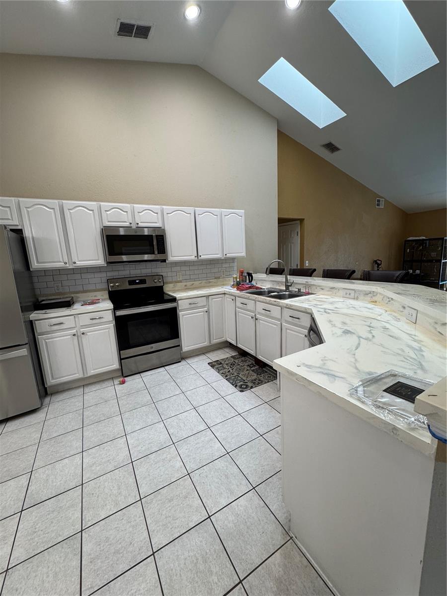 Image 61 of 73 For 12516 Greco Drive