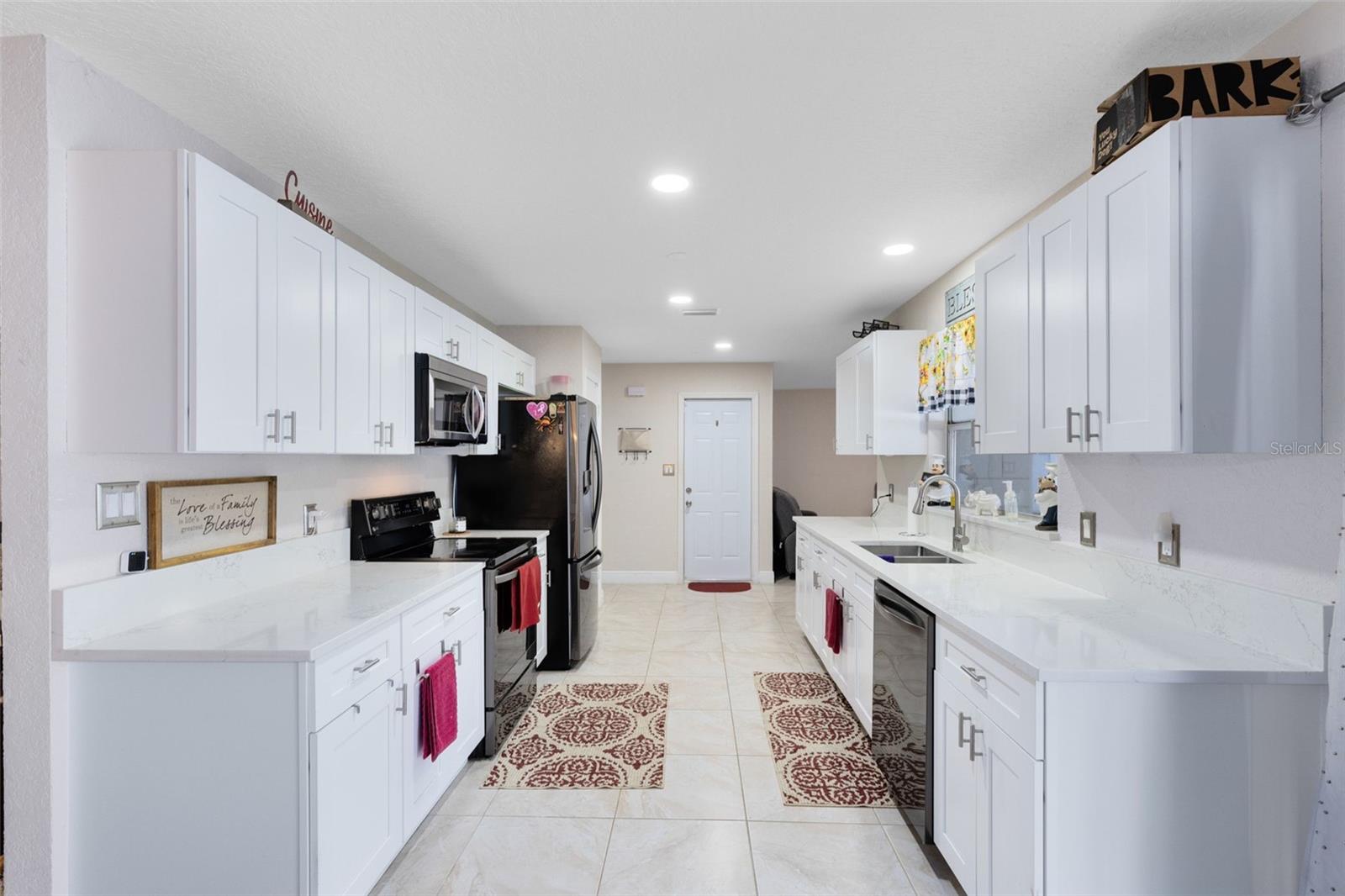 Image 9 of 31 For 7214 Jonquil Drive
