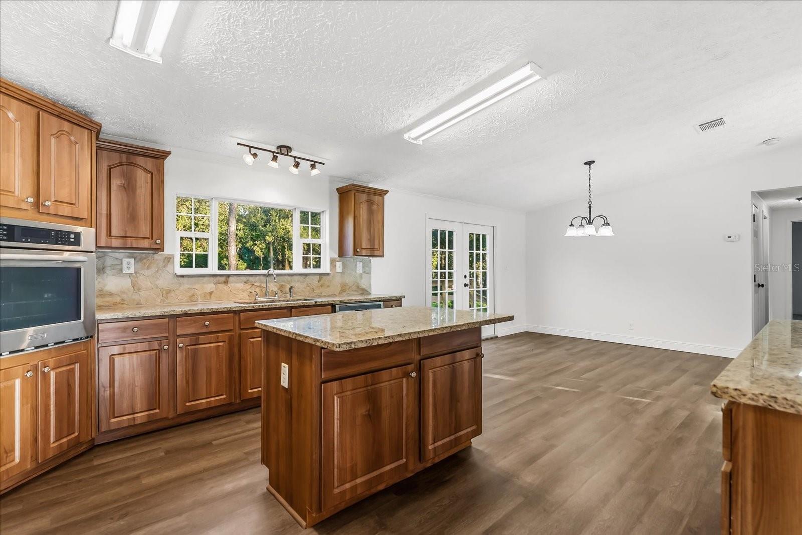Image 22 of 40 For 1785 Marsh Way